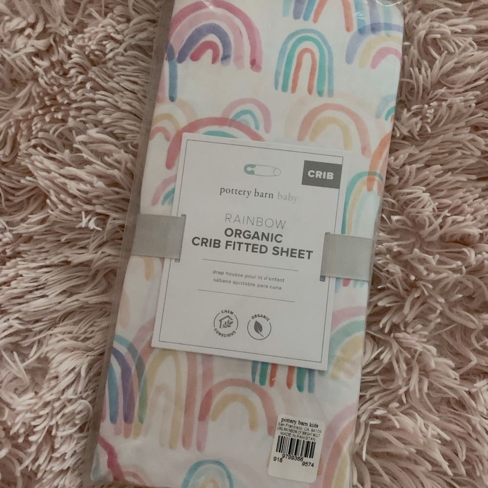 Pottery barn kids rainbow design crib sheet